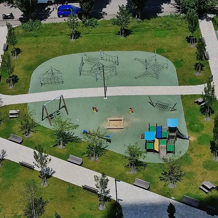 19th Floor Free Parking & View Apartament *